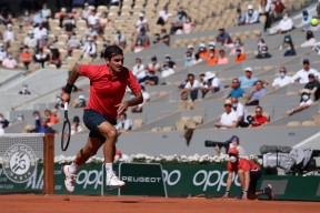 九游-费德勒在FPX比赛中精彩发挥，突破纪录引发热议！的简单介绍