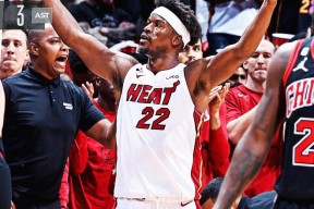 九游-关于芝加哥公牛训练开放日；关键战更衣室发声引观众欢呼；CBA季后赛在即；心理建设被强调的信息