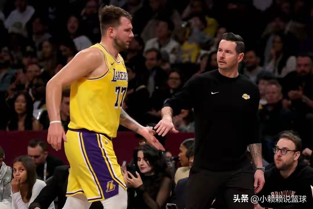 东契奇连续十二场比赛得分超过战术调整，TES挑战极限！的简单介绍