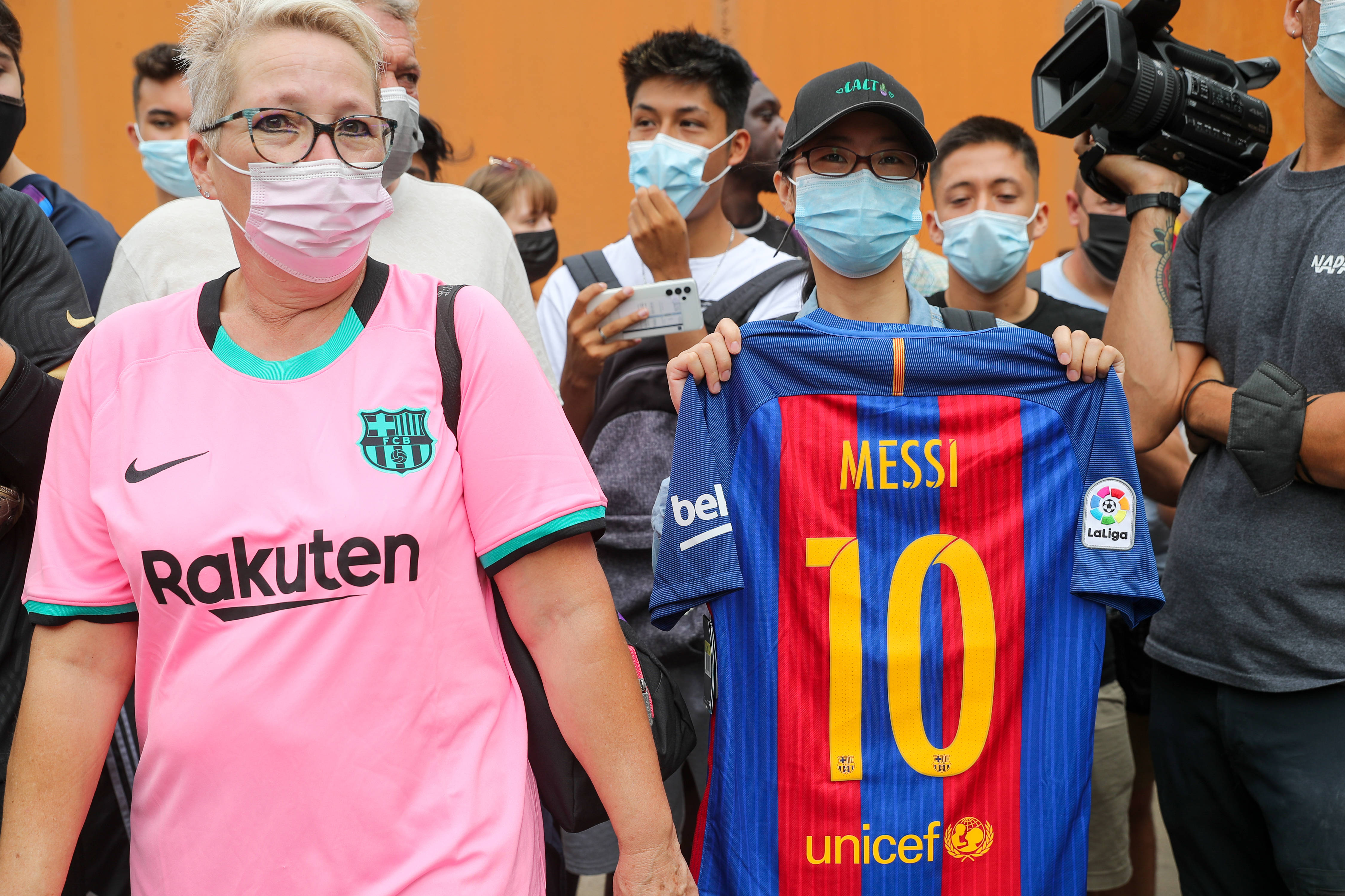 梅西回归赛场,败北首场状态亮眼,巴塞罗那观众沸腾!的简单介绍 梅西回归赛场,败北首场状态亮眼,巴塞罗那观众沸腾!的简单介绍