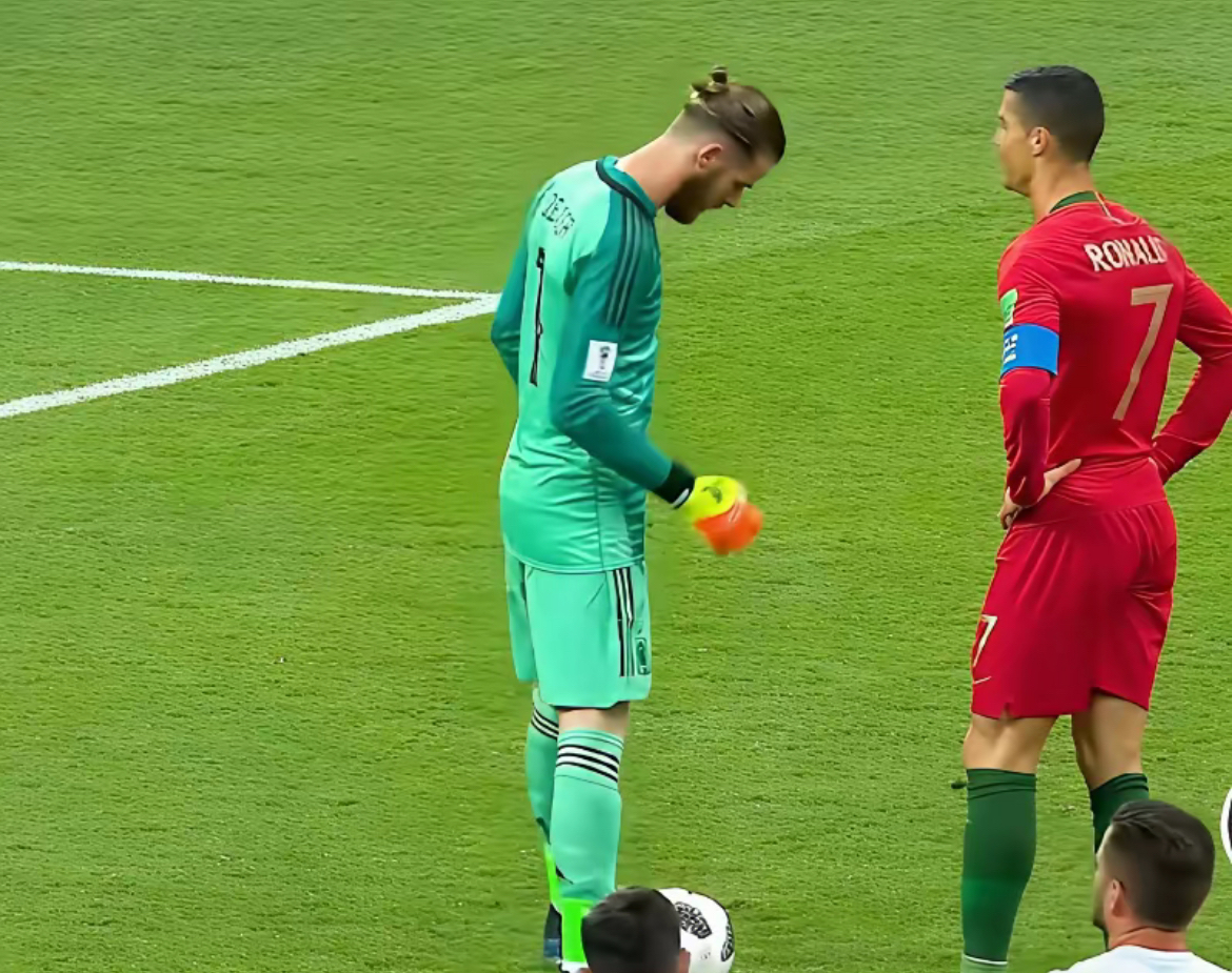 包含C罗赛事官方发布关键助攻新规，FPX争议不断！的词条